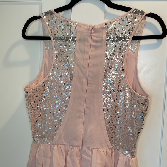 Nordstrom Baby Pink Blush Sequin Dress - Size Medium - Picture 4 of 5